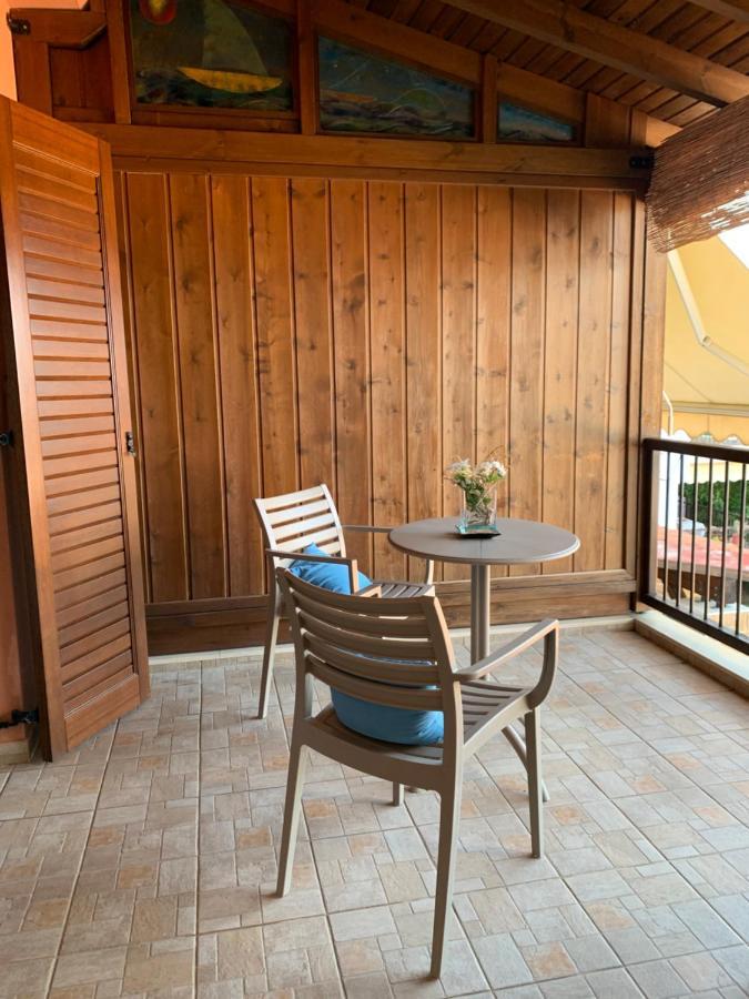 Yulia Guest House Ouranoupoli Exterior photo