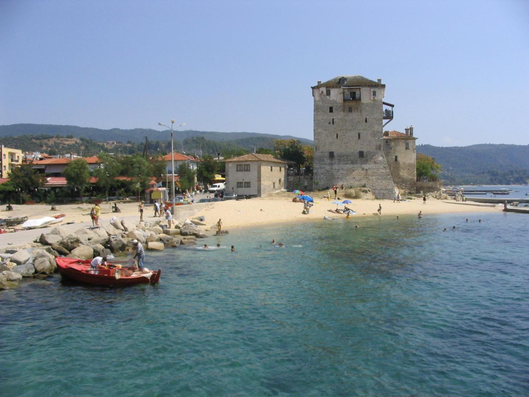 Yulia Guest House Ouranoupoli Exterior photo